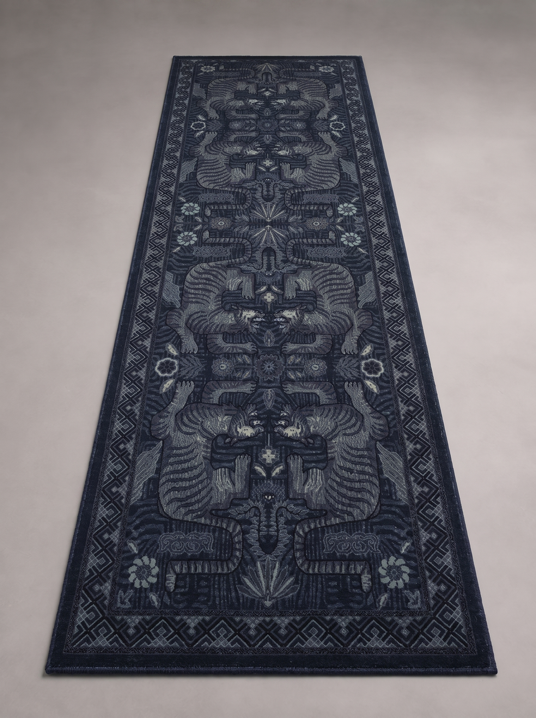Vintage Distressed Runner Rug detail